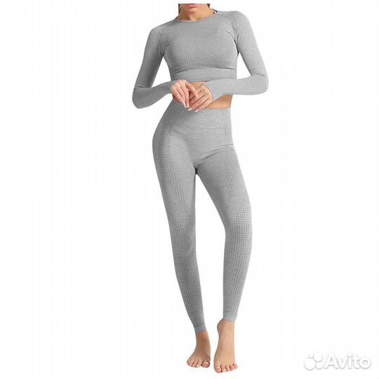 Бесшовный фитнес костюм