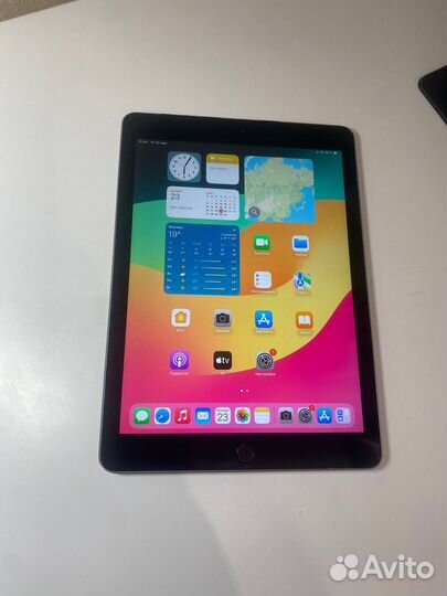 iPad 6-th 32gb wi-fi