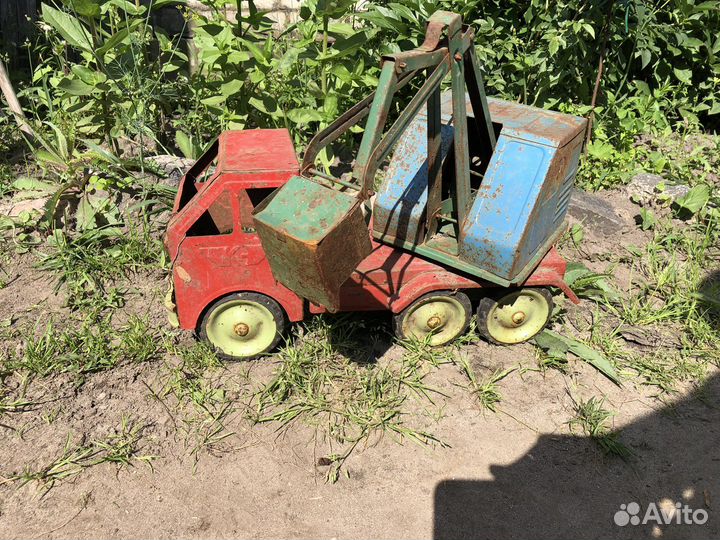 Игрушка экскаватор СССР