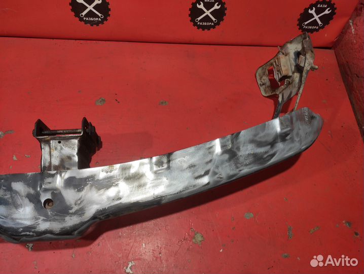 Усилитель перед. бампера Range Rover II 1994-2002