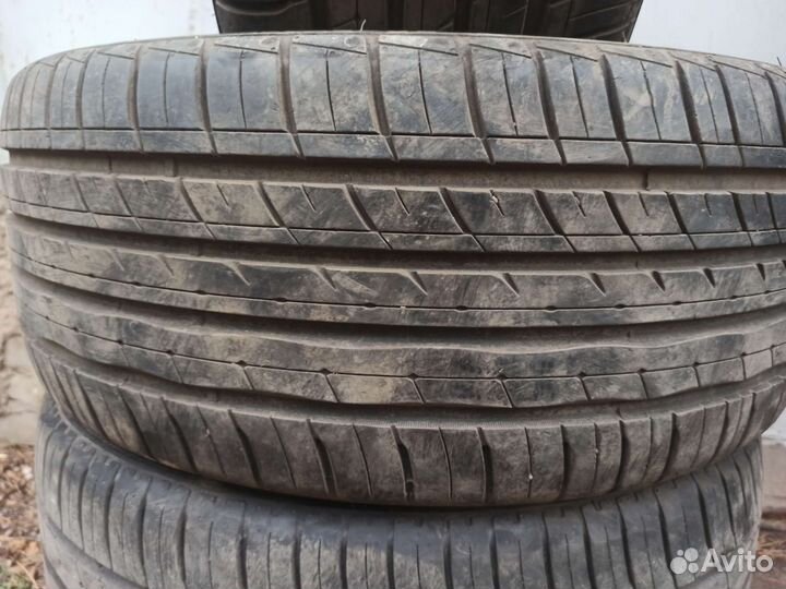Jinyu YU63 245/40 R20 и 275/35 R20 99Y