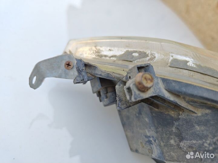 Фара ориг. правая 