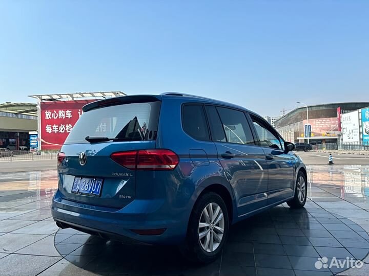 Volkswagen Touran 1.4 AMT, 2021, 82 000 км