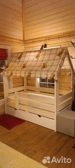 Детская кровать- домик с матрасом