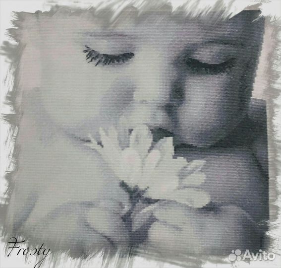 Малыш с ромашкой - набор для вышивания