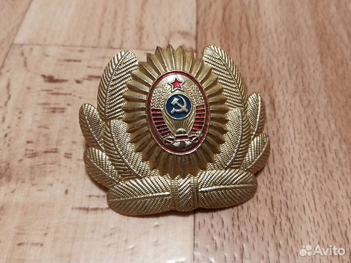 Кокарда советской милиции