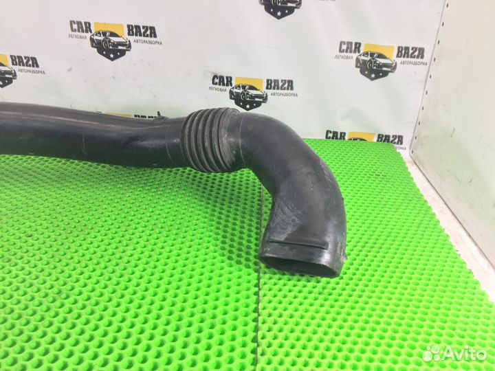 Патрубок воздушного фильтра