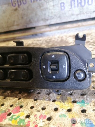 Блок управления стеклоподьемниками Mazda Xedos 9
