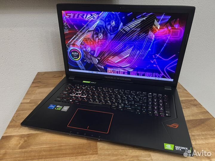 ROG Strix 17.3 i5-7300HQ 12Gb GTX1050 4Gb SSD+1000