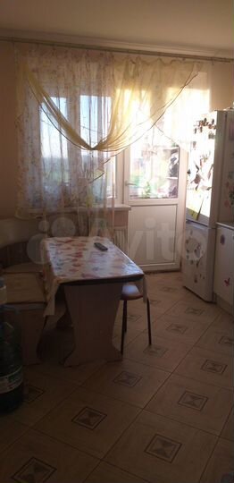 2-к. квартира, 44 м², 3/3 эт.