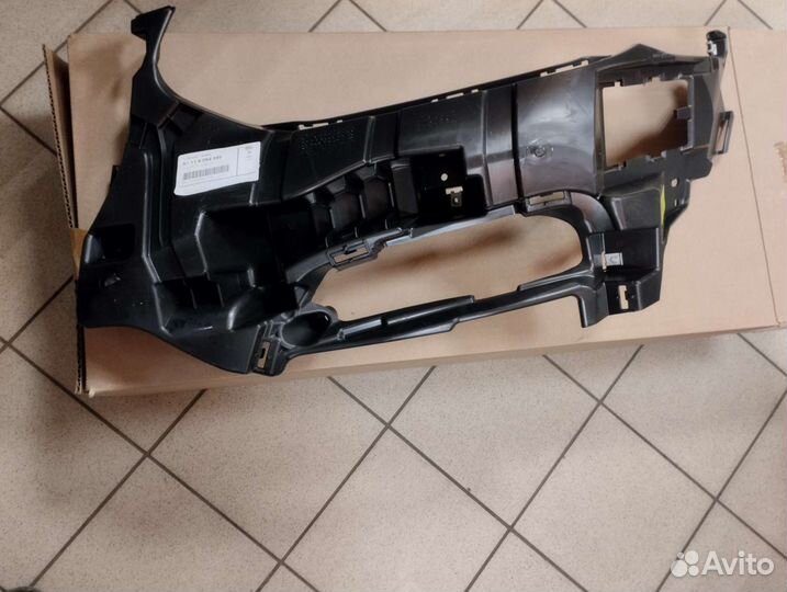 Кронштейн пер бампера левый BMW X3 G01 51118064595