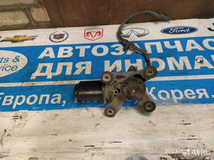 Мотор стеклоочист. перед Nissan Maxima A33 00-06