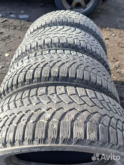 Bridgestone Blizzak Spike-01 195/65 R15 91T