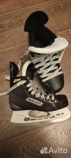 Хоккейные коньки bauer 35 размер