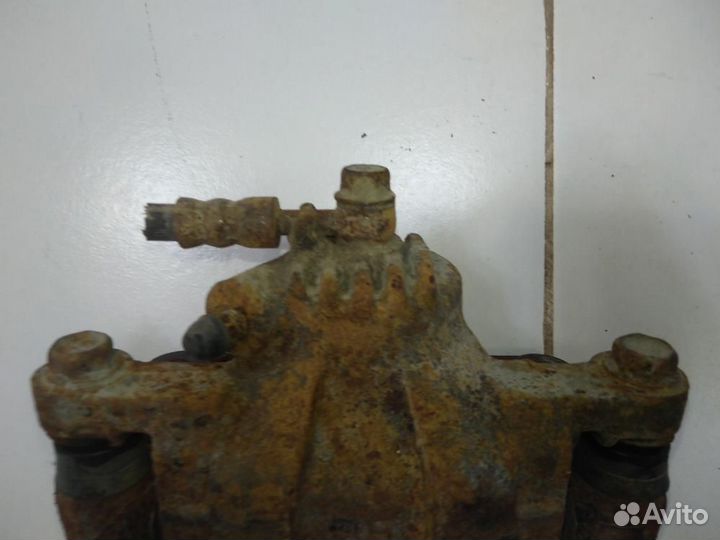 Суппорт задний правый Kia Sorento BL JC 2002-2009