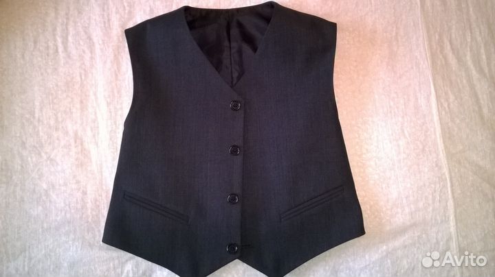 Жилет на мальчика. Фирма Mark Gordon