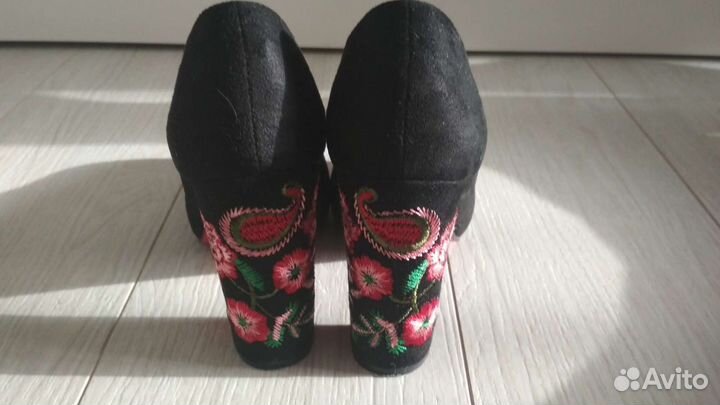 Туфли женские