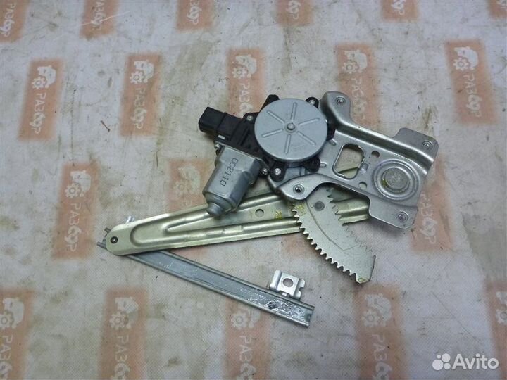 Стеклоподъемник задний правый Mitsubishi Outlander