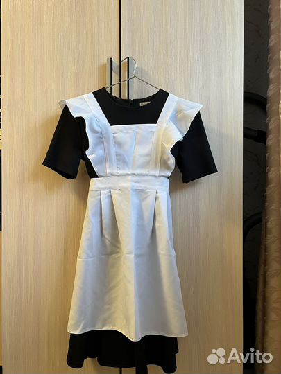 Белый школьный фартук