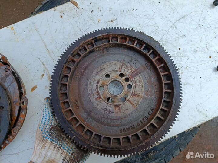 Маховик Форд Фокус 2 1.6л. 2007 г