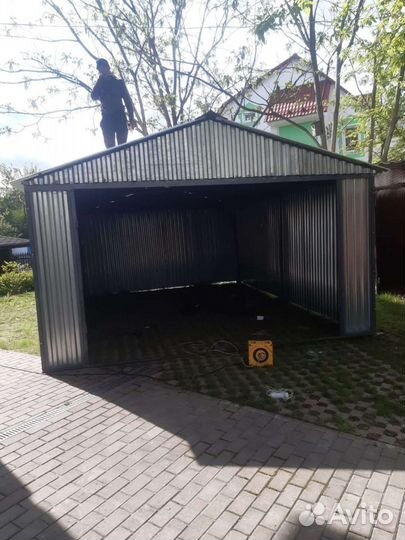 Металлический гараж пенал