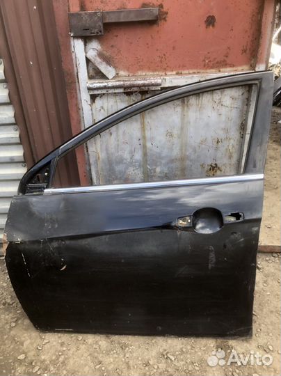 Дверь передняя левая Geely Emgrand EC7