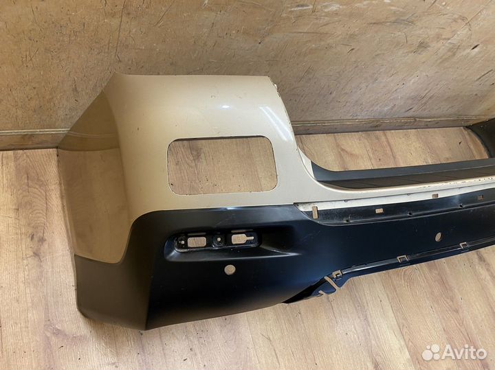 Бампер задний Toyota Highlander II 2007-2013