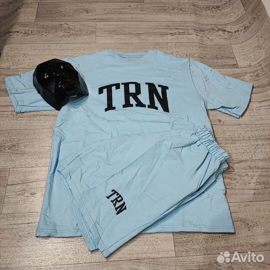 Красивые костюмы