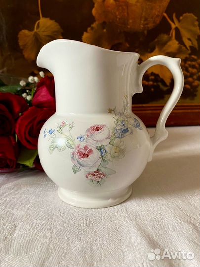 Антикварный кувшин, Англия