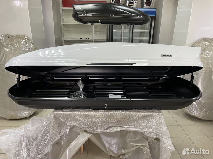 Автобокс Voyage 670л 235см цвет Белый глянец