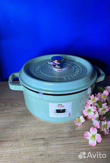 Кастрюля чугунная staub новая оригинал