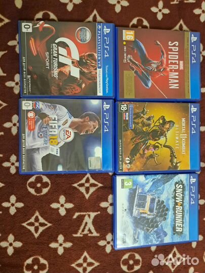 Sony playstation 4 PS4 pro