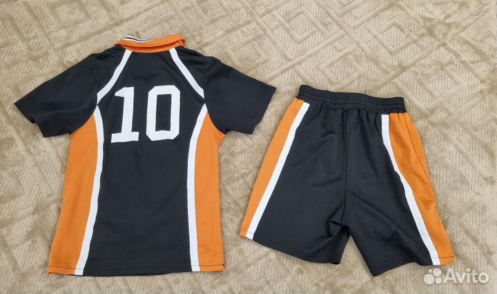 Форма Хината волейбол аниме