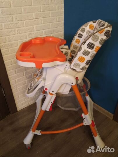 Стульчик для кормления Pituso