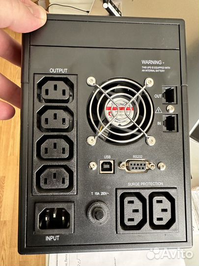 Ибп иппон 1400