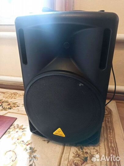 Акустич колонка Behringer Eurolive b215d + стойка