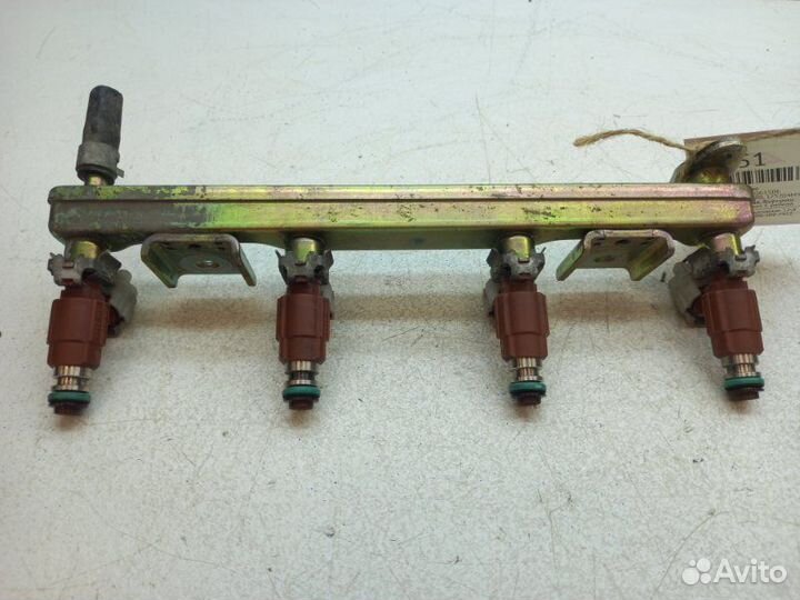 Форсунка топливная Nissan Almera N16 QG15DE