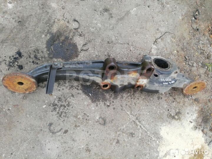 Кронштейн крепления пневморессоры левый