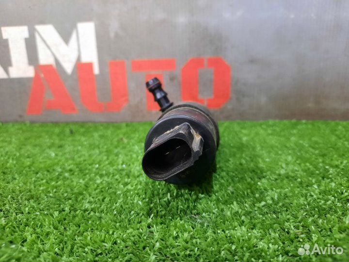 Насос омывателя фар Audi A6 C6 Quattro седан 3.2