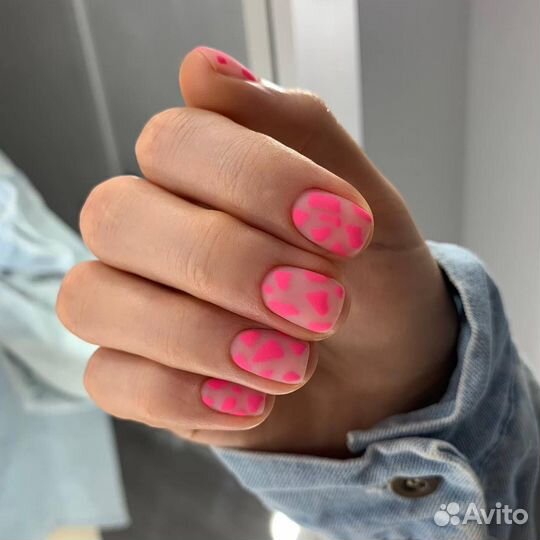 Маникюр и педикюр