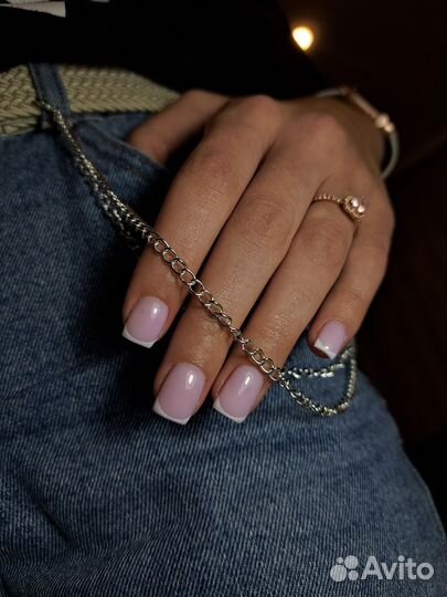 Маникюр и педикюр