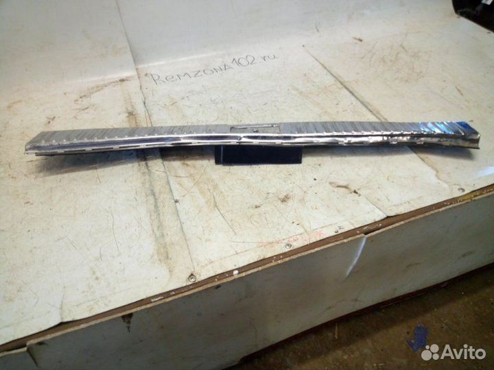 Накладка на бампер задняя Volkswagen Touareg 2