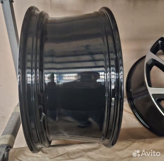 Комплект оригинальных дисков Range Rover Sport