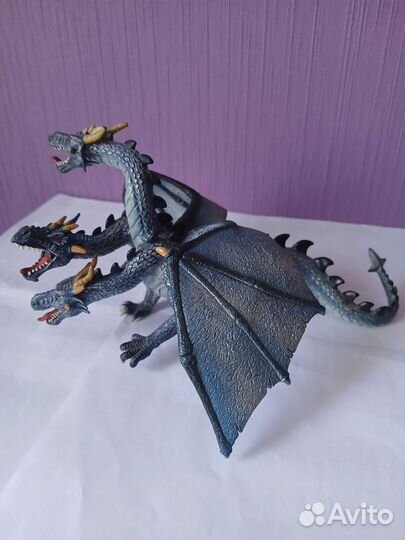 Дракон трехголовый коллекционный