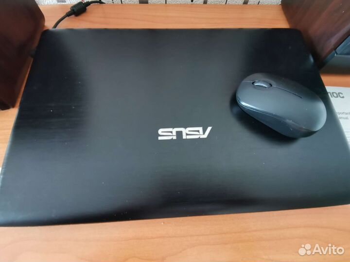 Ноутбук asus