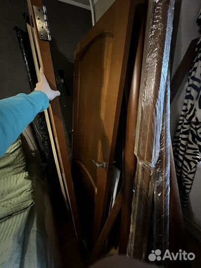 Межкомнатные двери бу с коробкой 7шт