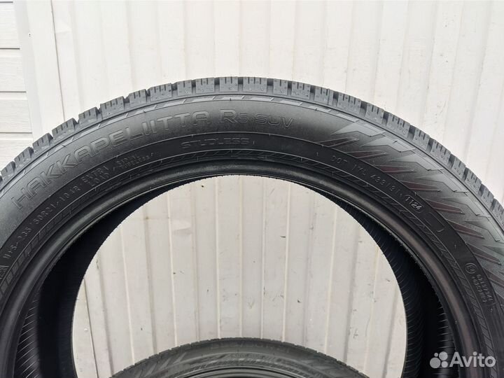 Nokian Tyres Hakkapeliitta R5 SUV 235/50 R21 104R