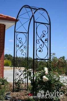 Арка садовая кованая