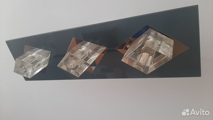 Стильный потолочный светильник