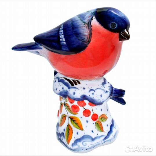 Статуэтка фарфор